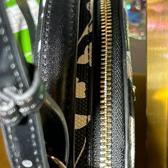 Kate Spade/Target Black and White Floral Mini Crossbody Bag 5” x 3” NWT - Picture 12 of 13